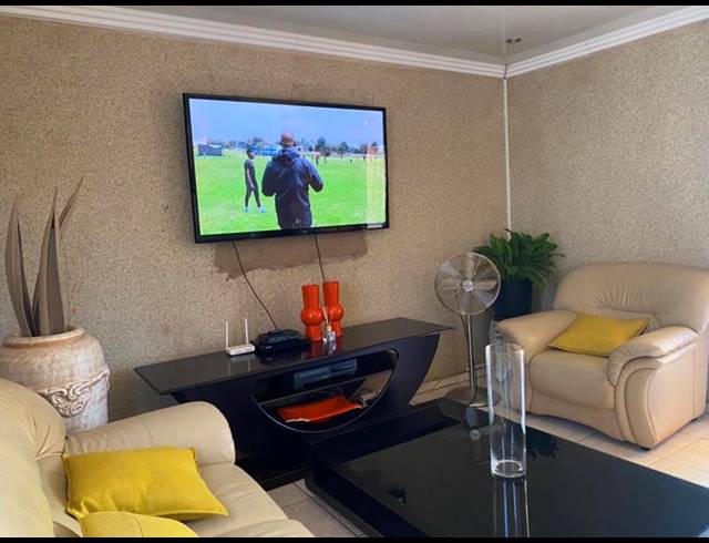 3 BEDROOM HOUSE FOR SALE IN MAHWELERENG